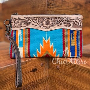 Manta de sillín de cuero con herramientas manuales de estilo Vintage occidental, cosido a mano bolso de mano, billetera de mujer - Product Image 1