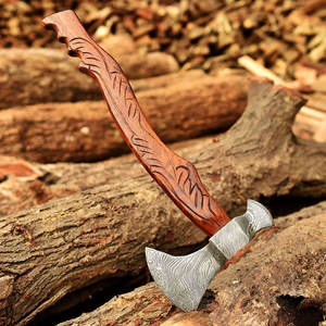 Haches en acier Damas de qualité supérieure avec manche en bois massif pour le travail du bois en extérieur et les tâches utilitaires Haches en acier Damas personnalisées - Product Image 3