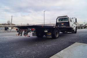 รถหัวลากดีเซลกำลังสูง 6x4 แบบมีห้องนอน สำหรับขนส่งสินค้าและตู้คอนเทนเนอร์ พร้อมใช้งาน - Product Image 6