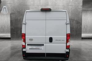 Nueva camioneta de reparto Toyota ProAce Max con transmisión automática tipo caja - alta y larga - Product Image 4