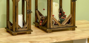 Farol de Madera Finamente Elaborado para Decoración del Hogar, para Brindar Iluminación Artística e Iluminación Tradicional en Celebraciones - Product Image 3