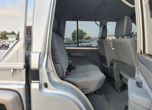 รถยนต์มือสองรับรองคุณภาพ ปี 2018 โตโยต้า แลนด์ครุยเซอร์ แบบดับเบิ้ลแค็บ นำเข้าจากยุโรป คุณภาพเยี่ยม พวงมาลัยซ้าย/ขวา จัดส่งรวดเร็ว มีรถพร้อมส่ง - Product Image 2