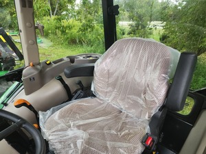 Tractor Agrícola John Deere 5075E 2023 con Motor de 75HP y Caja de Cambios - Product Image 5