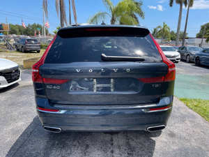 Vo-lvo XC60 2021 en parfait état - Product Image 3