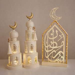 Ensemble de lanternes en métal blanc élégant en forme de croissant avec des découpes complexes, lumière douce et chaleureuse, parfait pour la décoration de la maison et les cadeaux de fête - Product Image 3