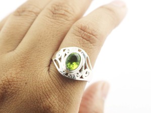 Anillo de Plata de Ley 925 con Peridoto, Anillo de Compromiso con Piedra Preciosa Ovalada Hecha a Mano, Piedra de Nacimiento de Agosto, Regalo - Product Image 6