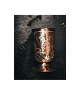 Verre à boire en cuivre pur fabriqué à la main avec antiquité conçu pour les bienfaits ayurvédiques pour la santé et le stockage traditionnel de l'eau