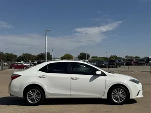 2014 Toyota Corolla Le Premium - Product Image 5
