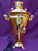 Samovar en laiton