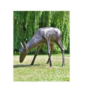 Figura decorativa hecha a mano de animal de hierro para jardín al aire libre y decoración de habitación interior con apariencia rústica única - Product Image 2