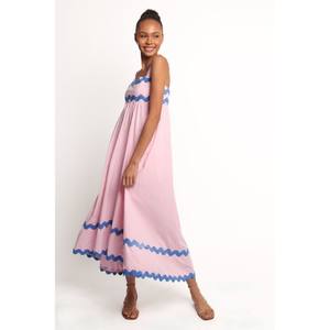 Robes mini pour femmes, conçues pour le jour et le soir, offrant des lignes contemporaines, un charme féminin et un confort facile à porter - Product Image 2