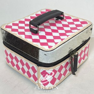 กล่องเก็บเครื่องประดับสไตล์ตะวันตกแบบใหม่ กล่องใส่เครื่องประดับหนังลายตารางทำมือ สำหรับแหวน สร้อยคอ กล่องใส่เครื่องประดับสำหรับเดินทางสุดหรู - Product Image 1