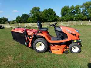 2000 tondeuse diesel Kubota GR2120 d'occasion de qualité supérieure tracteur à gazon 4WD pour l'entretien du jardin - Product Image 6