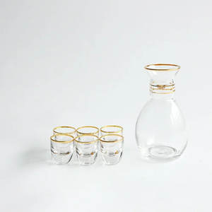 ชุดสาเกญี่ปุ่นแบบ 6 ถ้วย พร้อมกาน้ำอุ่นและแก้วช็อต บรรจุในกล่องของขวัญ - Product Image 4