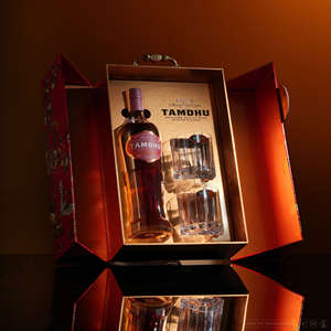 Boîtes cadeaux de vin écologiques Fournisseur de gros Matériaux en papier recyclable Boîte d'emballage cadeau de bijoux personnalisés OEM disponible - Product Image 5