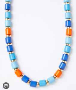 Collier élégant de bijoux en résine multicolore Accessoire de mode artisanal avec style ange et touche de luxe d'Inde - Product Image 4