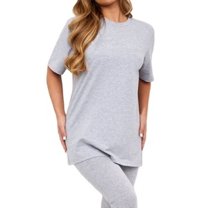 เสื้อยืดครอปทรงสลิมสำหรับผู้หญิงเสื้อครอปถักผ้าฝ้ายโพลีเอสเตอร์สีทึบสำหรับฤดูร้อนขายส่งปรับแต่งได้ - Product Image 1