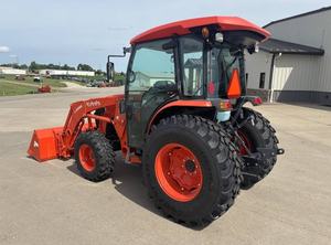 Nouveau tracteur MX4900HSTC 50 ch 4 roues motrices, tracteur utilitaire avec chargeur frontal et cabine fermée pour l'agriculture - Product Image 4