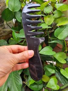 Peine para el Cabello de Cuerno de Búfalo Hecho a Mano de Alta Gama, Estilo Amor, Duradero, Suave, Pulido, Antiestático, para el Cuidado del Cabello, Obra de Arte Coleccionable - Product Image 6