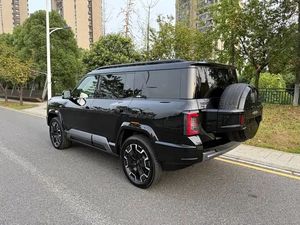 2025 8 SUV Todoterreno de 7 Asientos 4WD DMO 2.0 Plataforma Híbrida Resistente Sin Accidentes y Listo para Enviar - Product Image 5