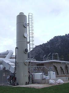 Máquina de Purificación de Gases Residuales Industriales AKTIFPAK CLS Cl2 de Alta Calidad, 98% de Eficiencia, Bomba, Motor, Caja de Cambios, PLC, 2 Años de Garantía - Product Image 4