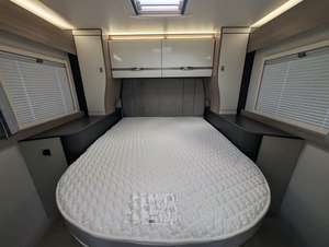 Autocaravana Económica Avanzada Swift Voyager 694, Totalmente Equipada para Viajes por Carretera, Nevera para Casa Móvil, para Viajes de Camping - Product Image 5