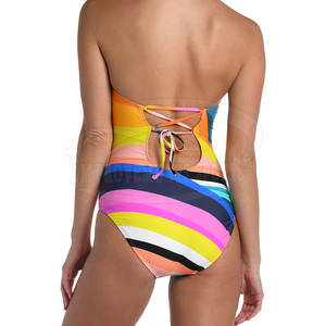 Cómodo traje de baño multicolor para mujer Traje de baño sostenible Traje de baño sin costuras - Product Image 2