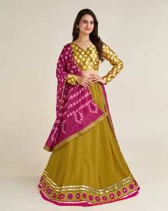 LANZANDO NUEVO DISEÑADOR VICHITRA SEDA LEHENGA CHOLI CON HILO ZARI Y TRABAJO DE ESPEJO REAL - Product Image 1