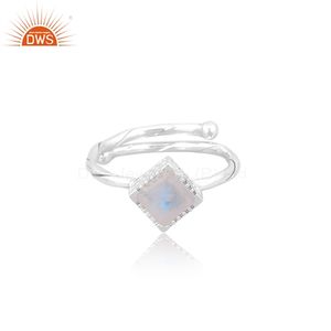 แหวนมูนสโตนสีรุ้งธรรมชาติ แหวนเงินแท้ 925 รูปทรงสี่เหลี่ยม งานแฮนด์เมด ผลิตตามสั่ง - Product Image 3