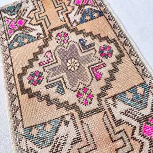 1.6x2.6 ft Small Vintage Rug, Turkish Rug, <b>Brown</b> Pink Southwestern <b>Wool</b> Rug - Product Image 3