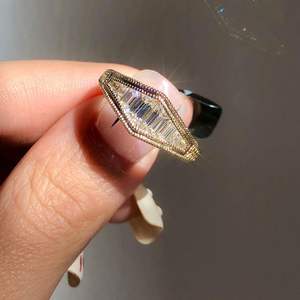 Bague de fiançailles classique en or, style filigrane avec serti Milgrain, taille ovale conique, ornementée de pierres de laboratoire, style Art Déco vintage, bijoux de mariage pour femme - Product Image 4