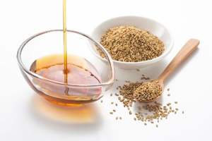 น้ำมันงาดำบริสุทธิ์100% ธรรมชาติสกัดเย็นคุณภาพสูง - Product Image 2