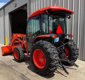 Nuevo Tractor Agrícola M6131i de 50HP 4WD con Transmisión por Engranajes, Cargador Agrícola, Alta Productividad, Bajo Ruido, Equipo Agrícola - Product Image 4
