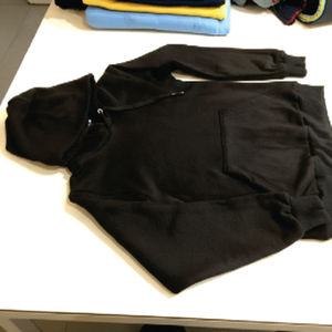 เสื้อฮู้ดดี้ผู้ชายสีดำทรงครอป ผ้าเฟรนช์เทอร์รี่ น้ำหนัก 450 กรัม ทรงหลวม ไหล่ตก ผลิตตามสั่ง - Product Image 4