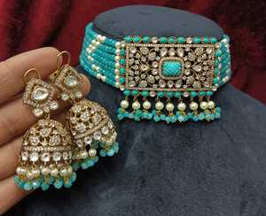 Ensemble de boucles d'oreilles ras du cou Polki Kundan plaqué or antique laiton élégant à la mode pour les célébrations d'anniversaire de fête pour les cadeaux - Product Image 1