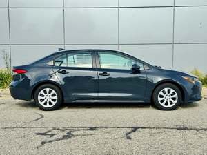 Corolla LE FWD 2024 Súper Limpio con Asientos de Cuero, Pantalla Táctil, Faros LED, Techo Solar, 10 Meses, 25001-50000 Millas - Product Image 5