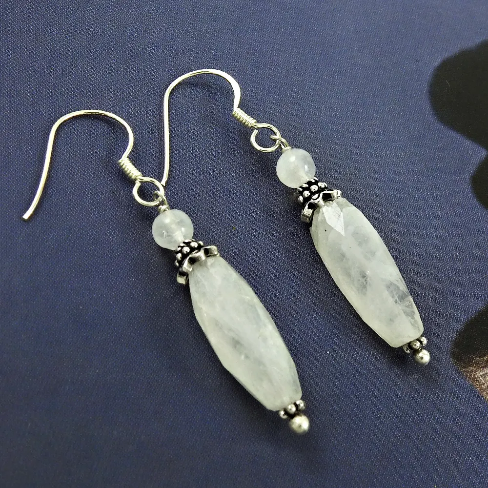 Boucles d'oreilles ethniques en argent sterling 925 avec pierre de lune naturelle arc-en-ciel Bijoux faits à la main Fournisseurs de prix d'usine en gros