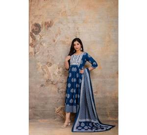 Hermoso vestido de Cultura de algodón azul real, vestido a rayas hecho a mano, cómodo diseño hasta la rodilla por Duptta ODM Supply - Product Image 1