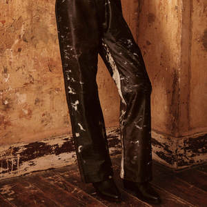 Pantalon en cuir de vache à la mode de nouvelle conception avec poche latérale Logo entièrement personnalisé Nouvelle conception Pantalon en cuir de vache pour homme - Product Image 4