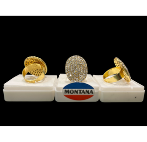 Bague élégante plaquée or pour femme avec incrustation de diamants américains étincelants, bijoux de mode pour toutes les occasions - Product Image 1