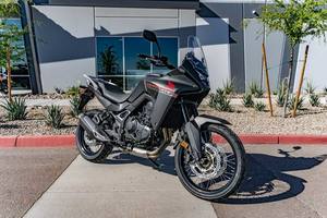 Nuestro Hondas Transalp 2024 de alta calidad LISTO PARA SER ENVIADO A TODO EL MUNDO - Product Image 4