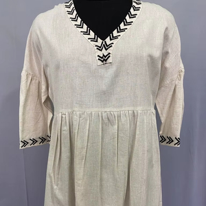 2025ทรงตรงเอวสูงของผู้หญิงทรงหลวมครึ่งแขนยาวสไตล์ฝรั่งเศสสำหรับฤดูร้อน - Product Image 1