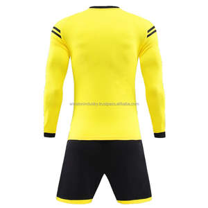 Camiseta y calcetines de fútbol transpirables de secado rápido profesionales personalizados con diseño deportivo único - Product Image 2