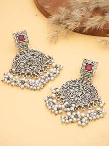 ต่างหูเงินมีสไตล์คล้ายๆกันกับฐานทองเหลือง Monalisa หินห้อยแบบหรูหราสำหรับผู้หญิงและเด็กผู้หญิงเหมาะสำหรับงานปาร์ตี้สวมใส่ตามเทศกาล - Product Image 2