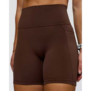 Shorts CF Fusion Ultra High-Rise de 6 pulgadas con bolsillos, transpirables, color chocolate caliente - Product Image 6