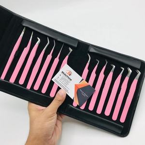 Petite pince à épiler d'extension de cils quantité minimale de commande en gros pince à épiler d'extension de cils à revêtement en poudre rose avec logo gravé personnalisé - Product Image 4