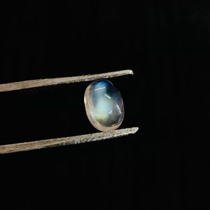 2023 populaire usine en gros Eye-Clean naturel arc-en-ciel bleu feu pierre de lune Cabochon de haute qualité pour la fabrication de bijoux - Product Image 4