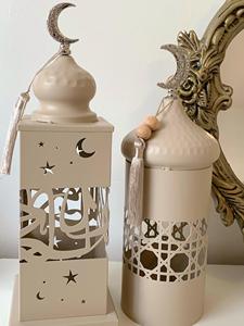 Elegante Farol de Ramadán de Metal Blanco con Forma de Media Luna, Caligrafía Árabe Tallada, Portavelas, Decoración Festiva para el Hogar, Regalo - Product Image 4