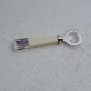 Abrebotellas de cerveza de metal antiguo dorado con mango de mármol para centro de mesa decorado - Product Image 6