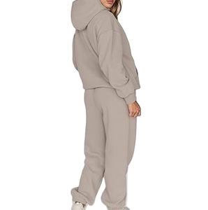 Chándal con capucha de Invierno para mujer, conjuntos de lana personalizados con patrón impreso, pantalones de chándal rojos ligeros transpirables - Product Image 4